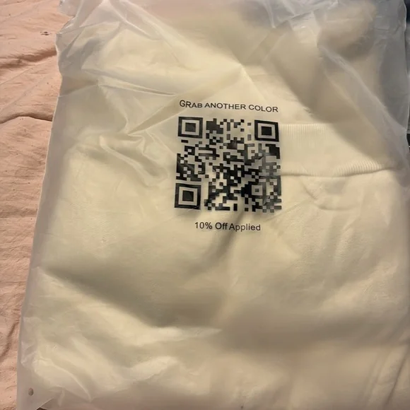 Signature Fit Hoodie - Picture 6 of 6